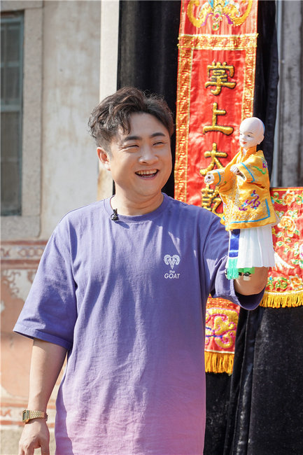 乔杉出席金鸡百花电影节开幕式 探寻“非遗”解锁人生新高度
