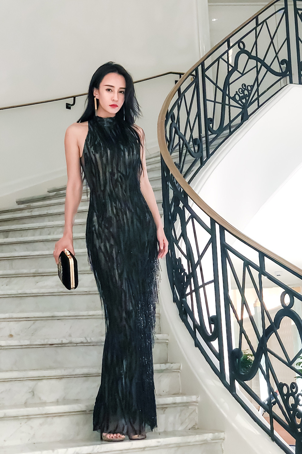母其弥雅流苏晚礼艳压戛纳 粉丝:女神不蹭红毯好样的