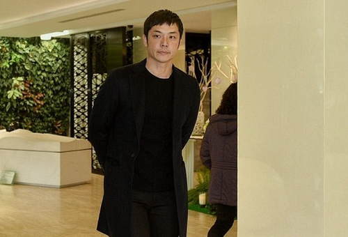 姚元浩现身灵堂悼念高以翔:希望他一路好走