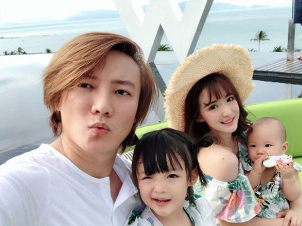 阿沁为二胎宝宝办周岁宴 老婆深情告白女儿