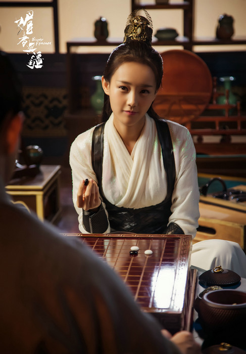 李一桐《媚者无疆》开播 古装美人惊艳开撩